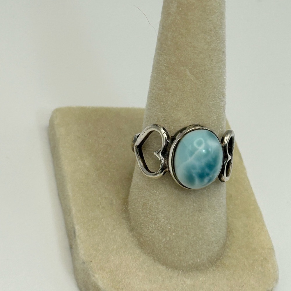 925 Silver Light Blue Larimar Ring Size 7 Side Hearts - Picture 2 of 12